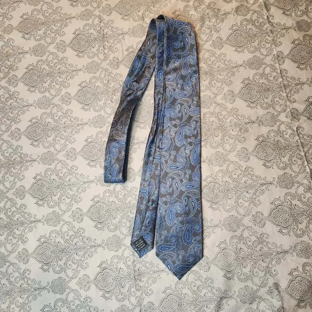 Pronto Uomo Platinum 100% Silk Blue and Brown Paisley Necktie